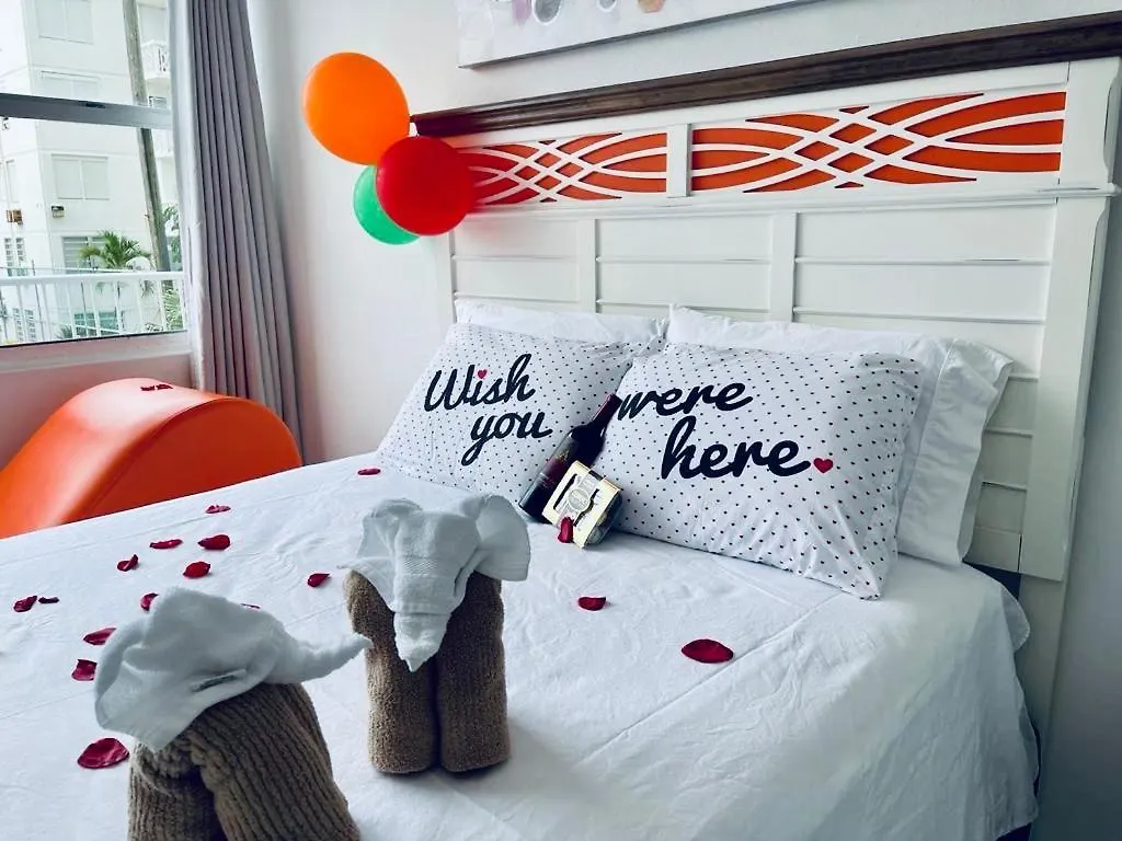 סן חואן Hobie Beachfront Apartment Isla Verde פוארטו ריקו