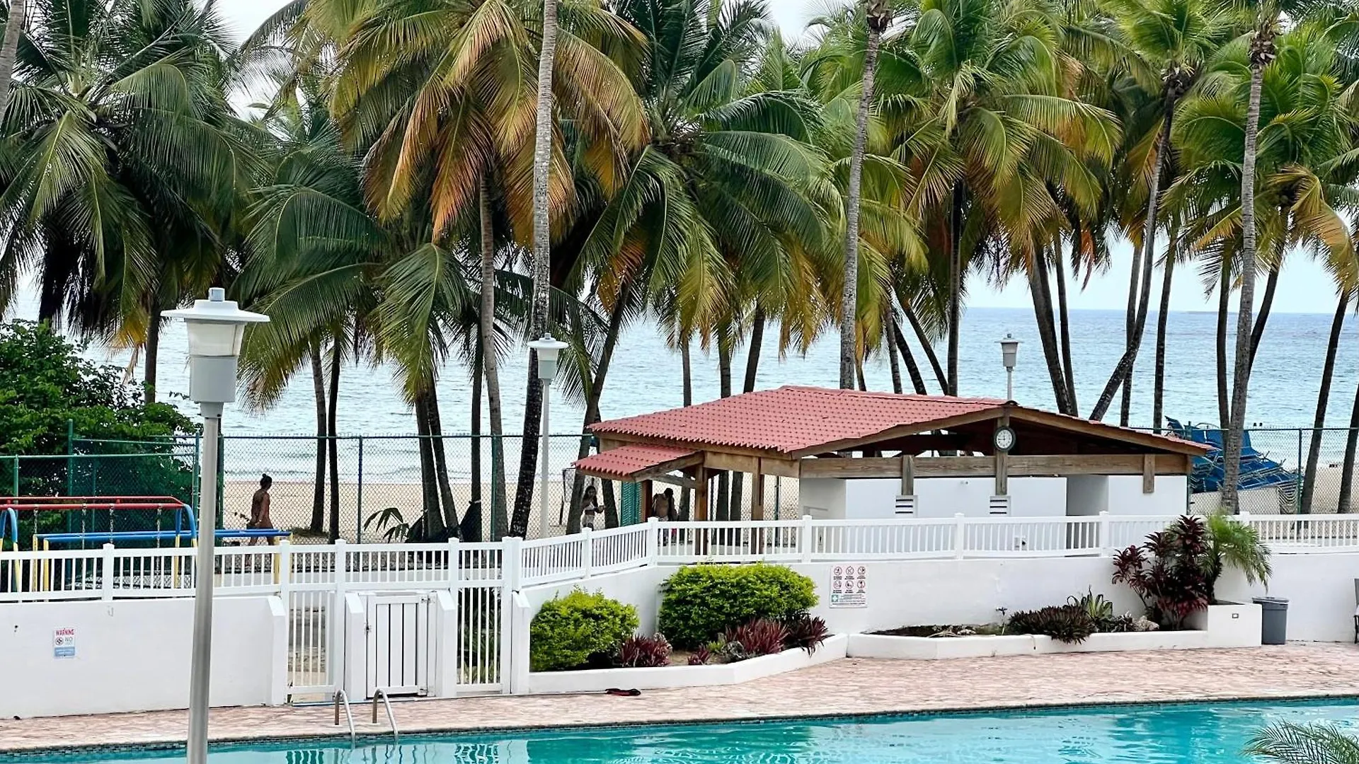 Hobie Beachfront Apartment Isla Verde San Juan