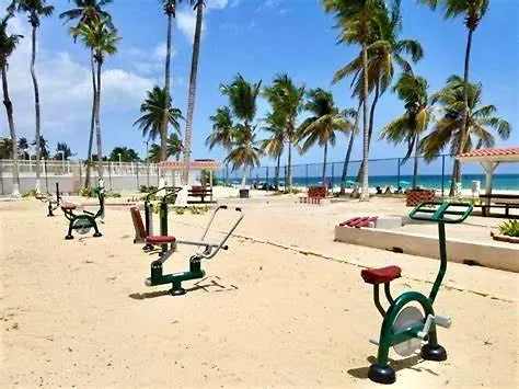 Hobie Beachfront Apartment Isla Verde San Juan